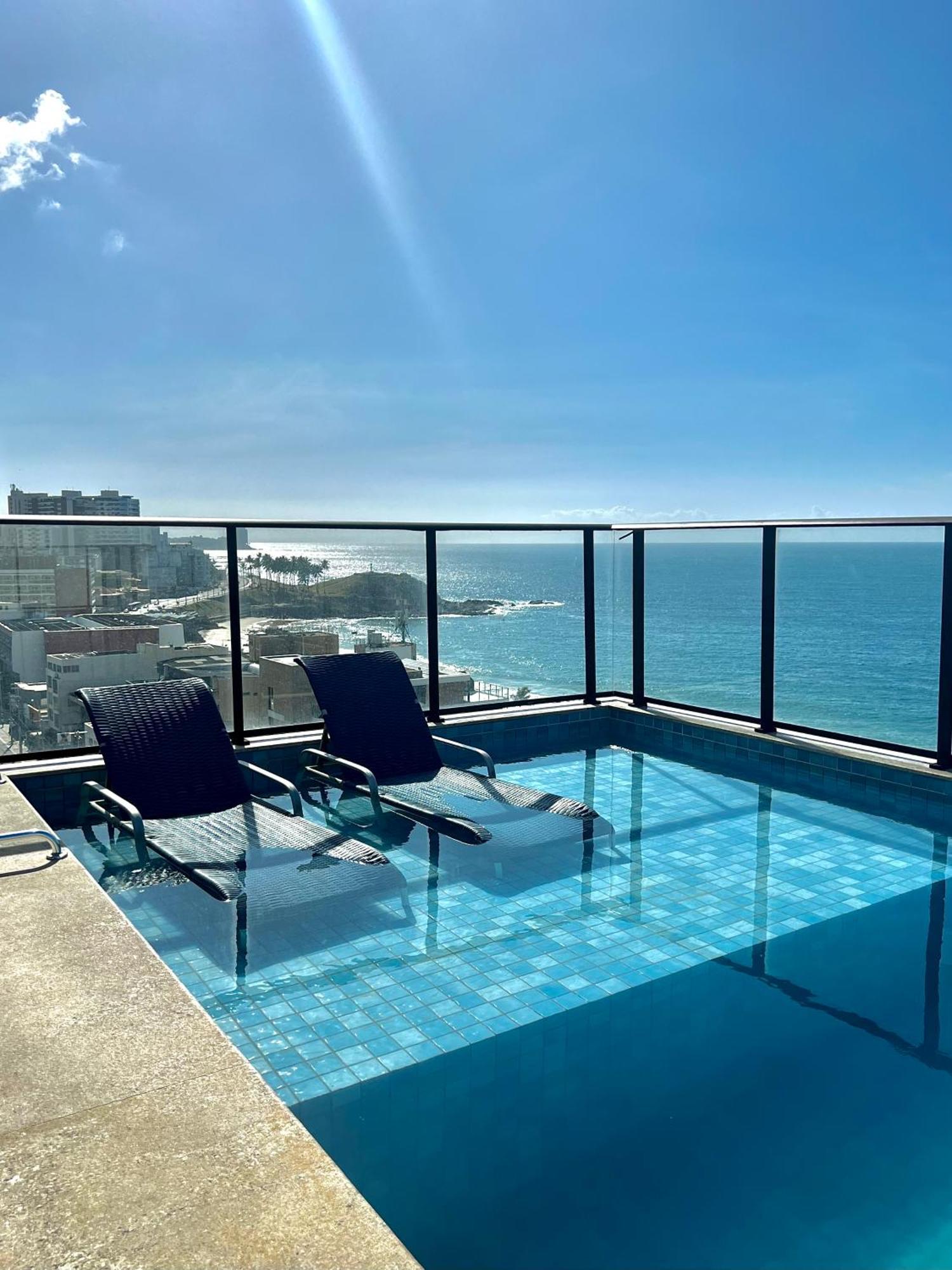 Lindo Flat No Farol Da Barra Apartment Salvador Bagian luar foto